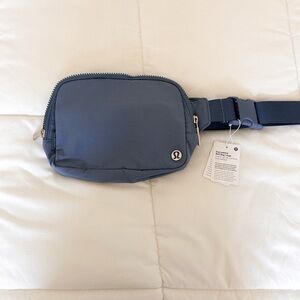 lululemon everywhere belt bag